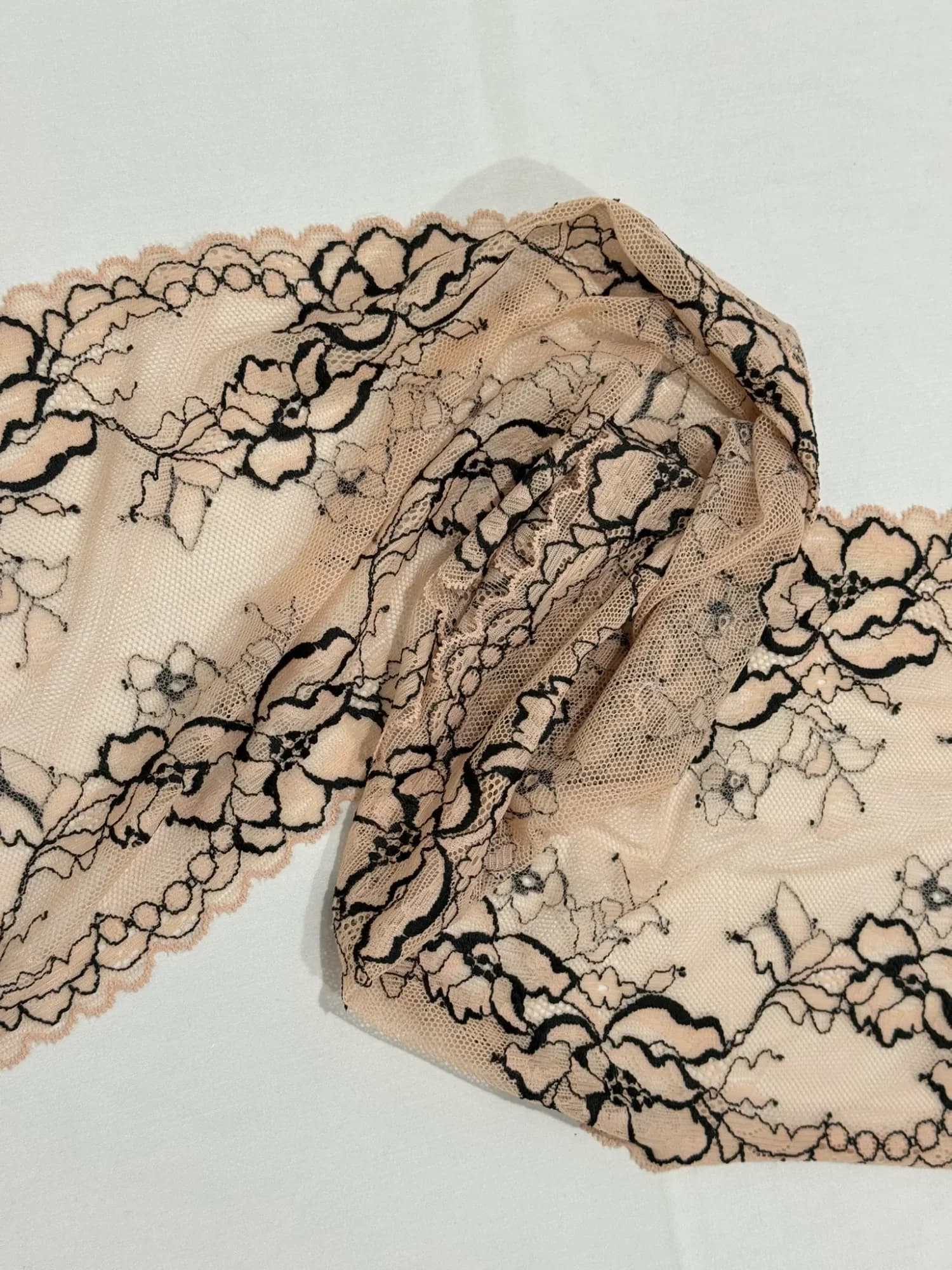 Elastická krajka Ivory